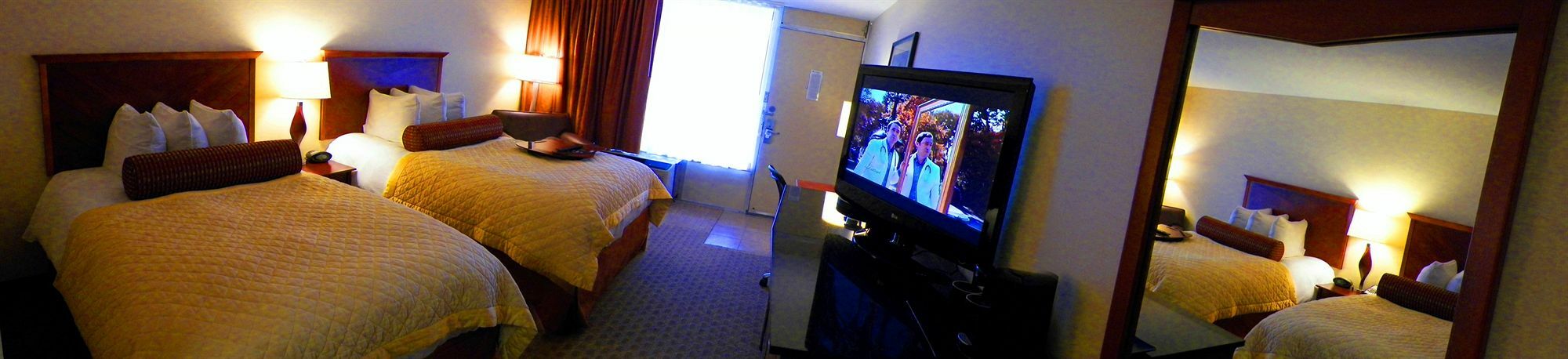 Norfolk Country Inn And Suites Exterior photo